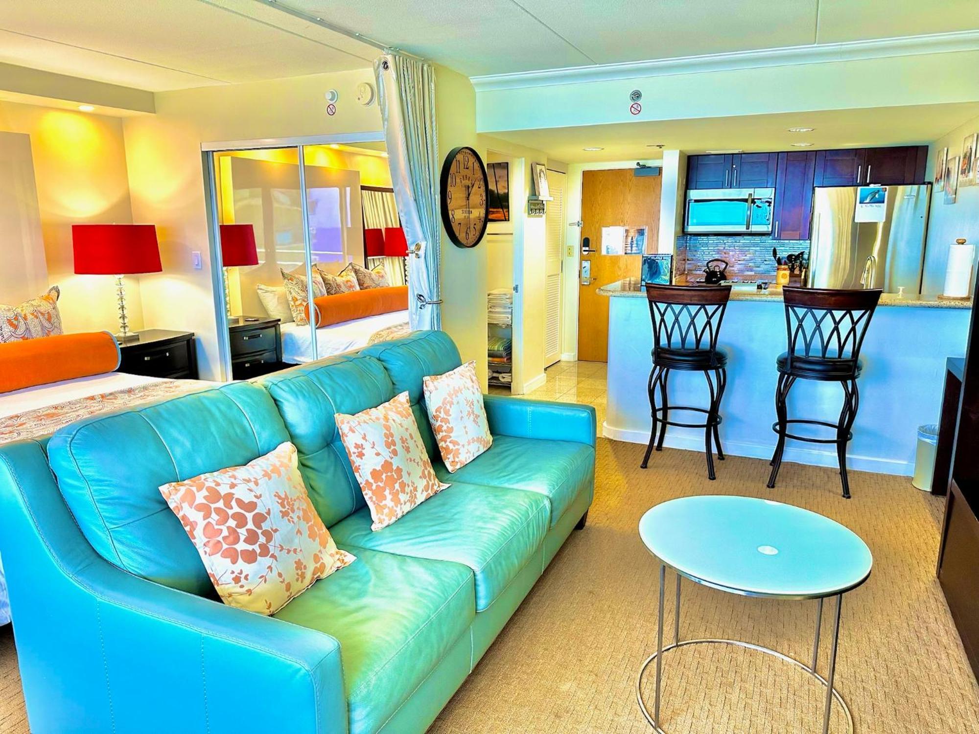Waikiki Beach Experience! Luxury Oceanview Suite! 호놀룰루 외부 사진