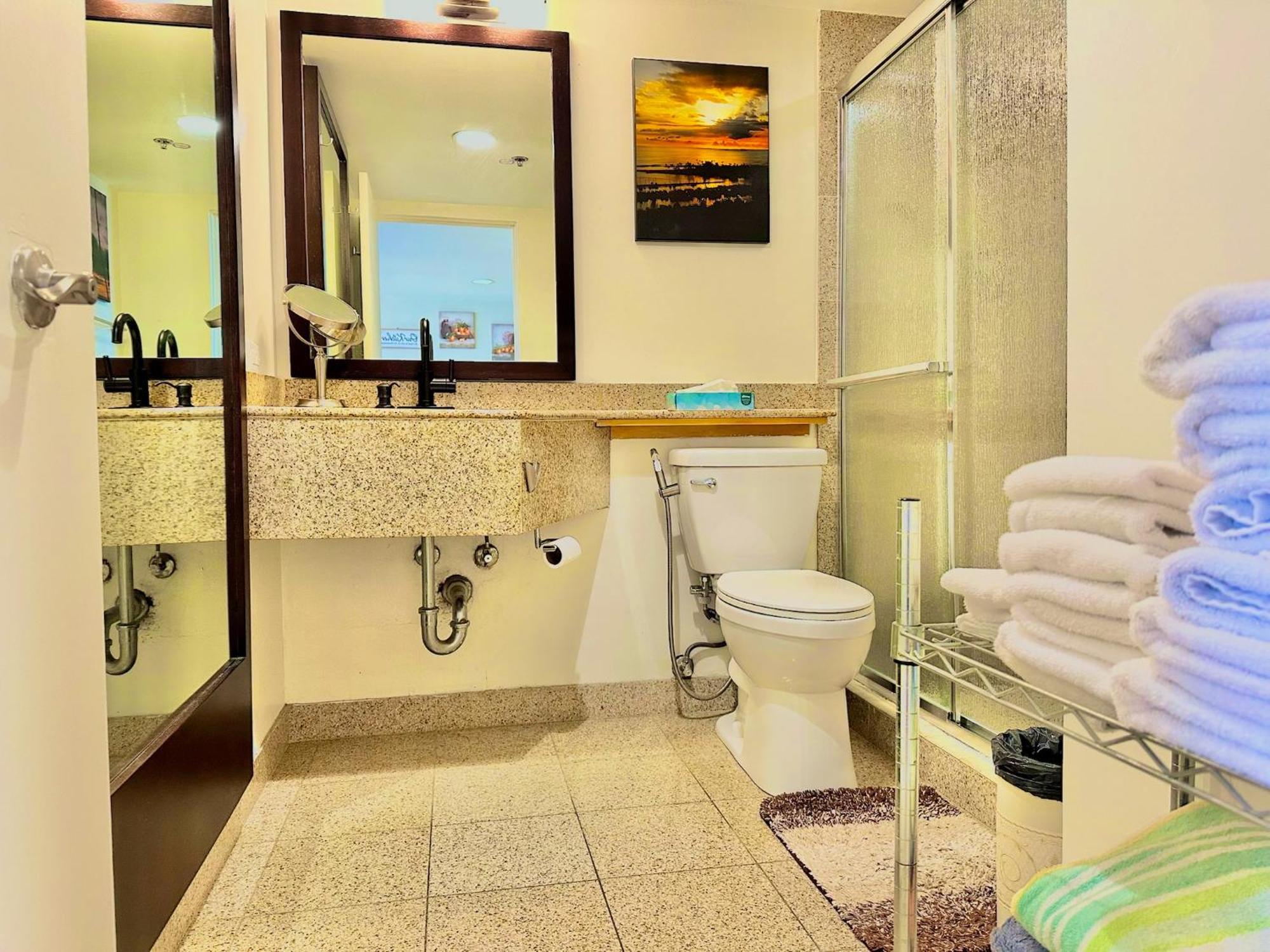 Waikiki Beach Experience! Luxury Oceanview Suite! 호놀룰루 외부 사진