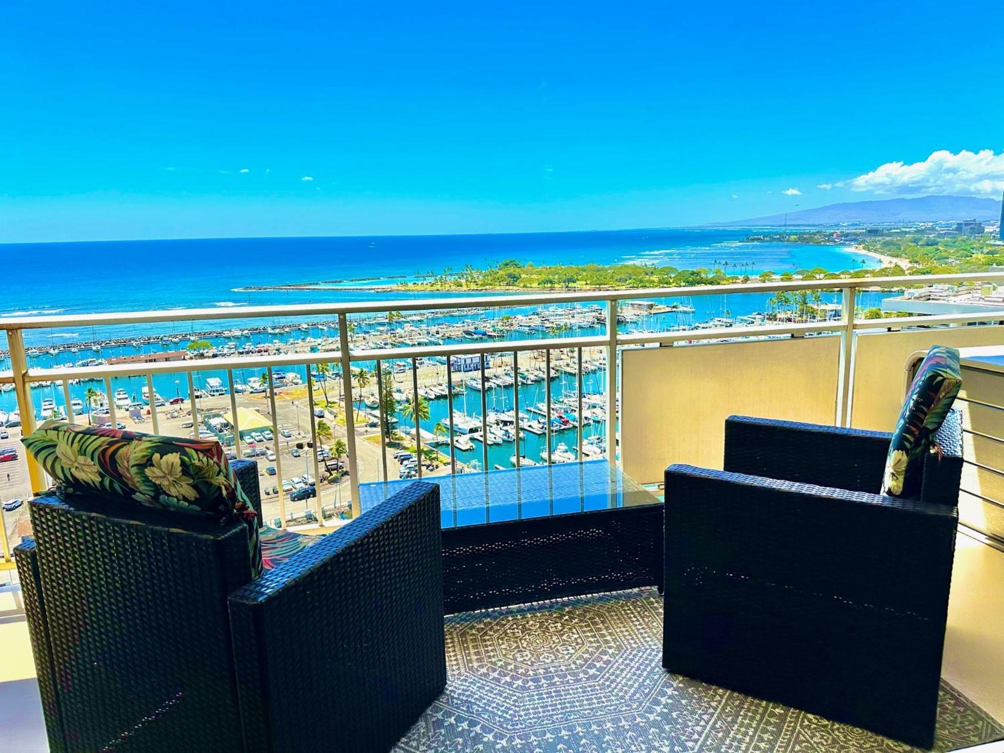 Waikiki Beach Experience! Luxury Oceanview Suite! 호놀룰루 외부 사진