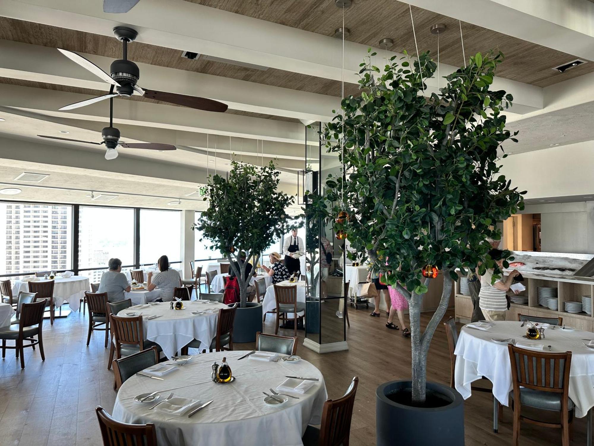 Waikiki Beach Experience! Luxury Oceanview Suite! 호놀룰루 외부 사진
